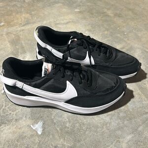 NWOT Black Nikes